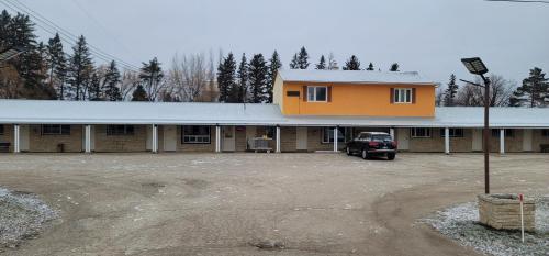 Neepawa motel