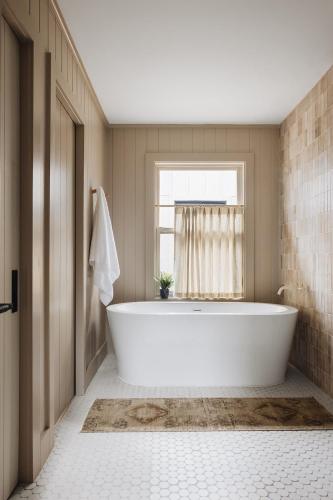 The Townie Cottages by Juniper Holiday + Home in Union Pier (MI)