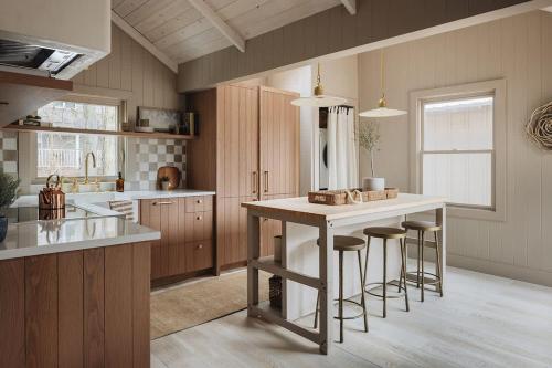 The Townie Cottages by Juniper Holiday + Home in Union Pier (MI)