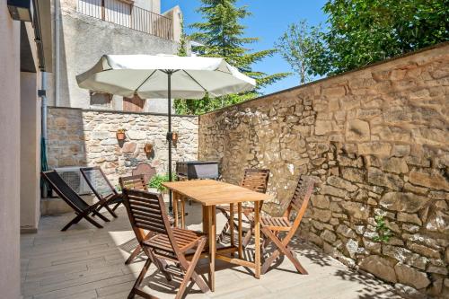 A szálláshely kívülről, Arassa casa rural in Rocafort de Queralt