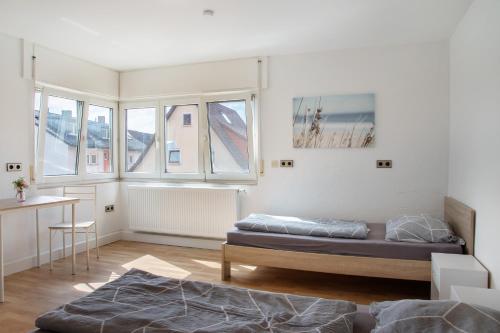 3 bedrooms, 6 beds