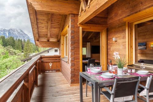 2 bedrooms, 3 beds