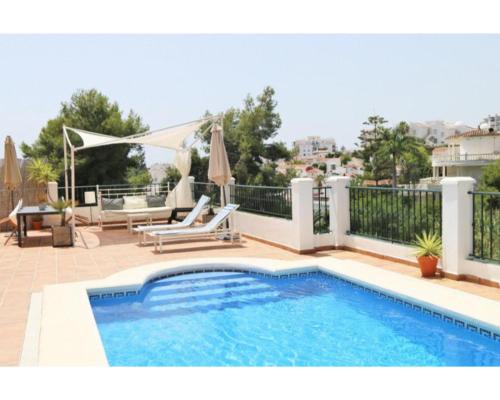 Apartment with private pool - image 2