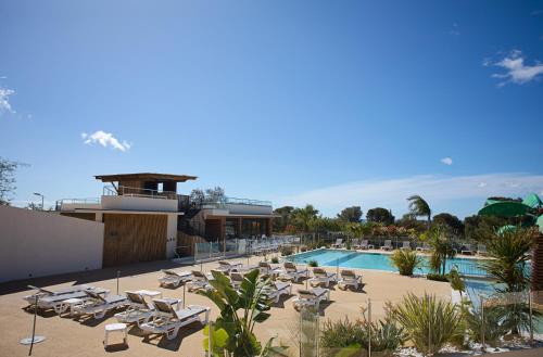 Exterior view, Lodge vue mer in Saint-Raphael