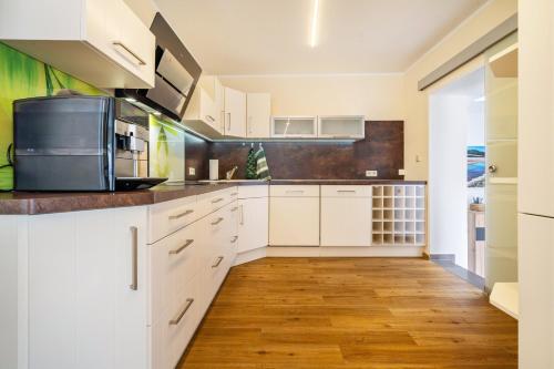 virtuve, Ferienwohnung an der alten Bäckerei (Ferienwohnung an der alten Backerei) in Feldberger Seenlandschaft