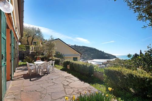  Villa Del Sole in Bonassola