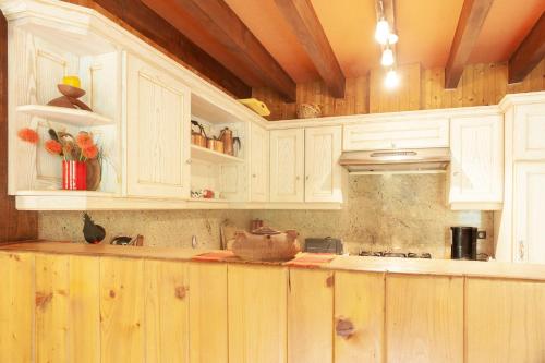 Kitchen, Grand appartement proche Gd Bornand in Entremont