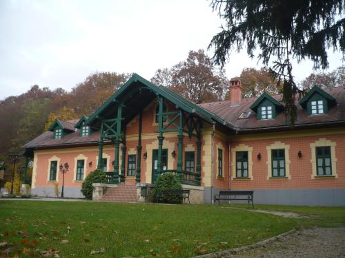 St. Hubertus Étterem és Panzió - image 11