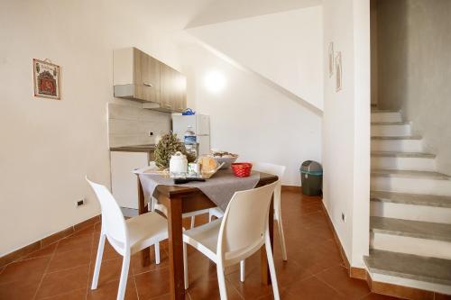 Viesnīcas āriene, Casa Atena in Pettineo