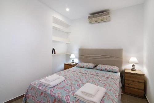 Exterior view, Adelino Guest House in Arrochela
