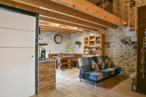 Viesnīcas āriene, Le Portougais, Chalet À Chanaz (Le Portougais, Chalet A Chanaz) in Chanaz