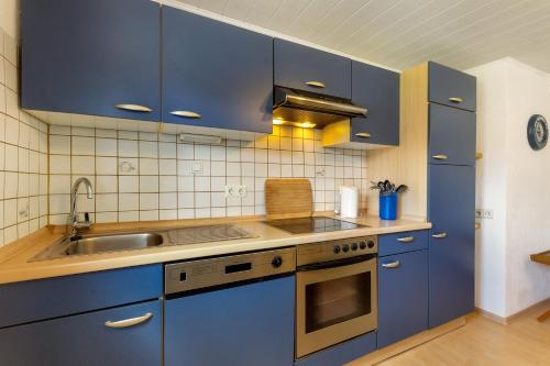 virtuve, Ferienwohnung Lichte in Titmaringhausen