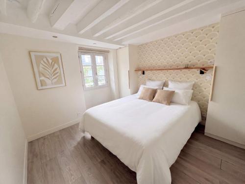 Heart Marais Bright 1BR by Melvane - image 7
