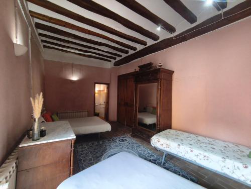 Ca l'Aleixa Rooms in Margalef
