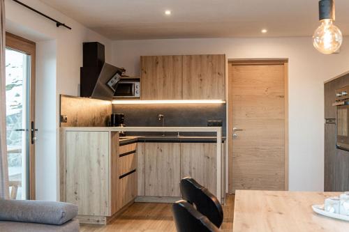 2 bedrooms, 3 beds