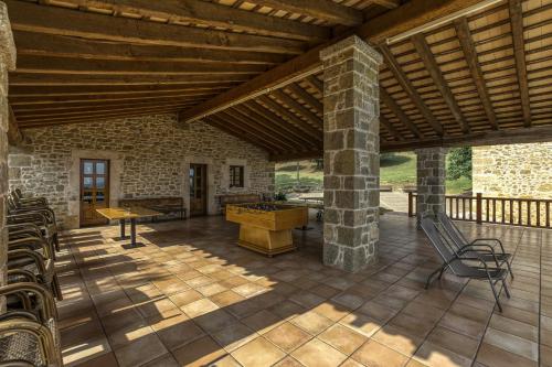 Viesnīcas āriene, La Torre de Dalt in Camos