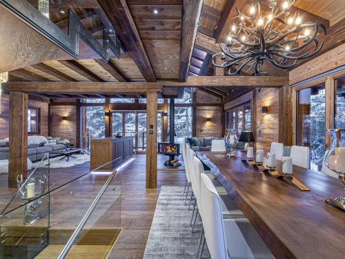 Chalet avec jacuzzi et sauna pres de Saint Martin - FR-1-570-27 in Saint-Martin-de-Belleville