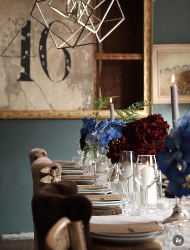 Restaurant, Beds at 46, Cowes in Isle of Wight
