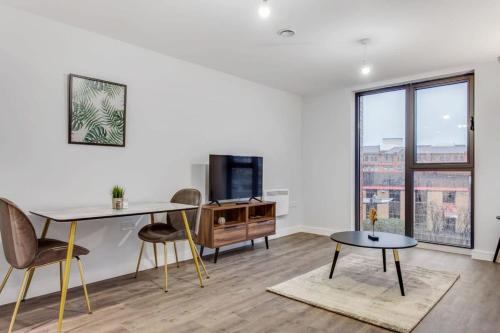 Central Birmingham Flat with Roof Terrace, Birmingham