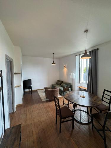 Cocon urbain avec jardin - appartement proche hôpital