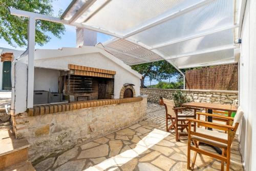外觀, Antipaxos sunset house in 安提帕克索斯