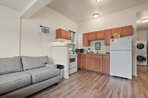 Maple Leaf Manor Furnished Apartments - image 43
