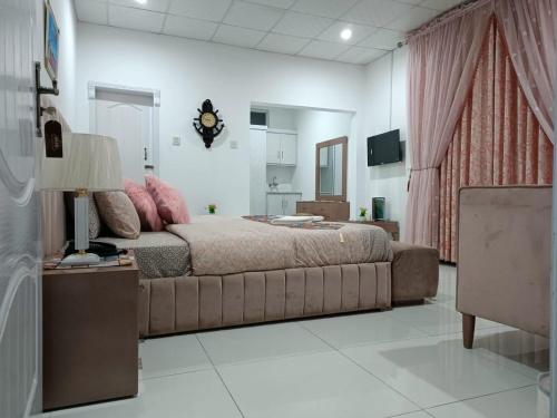 The White Castle Resort – khách sạn tại Shogran