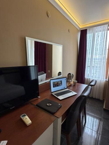 Olive Hotel - image 3