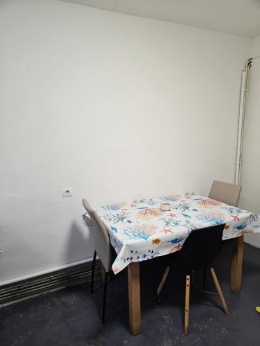 Maison ouvrière pour 10 personnes (Maison ouvriere pour 10 personnes) in Trignac