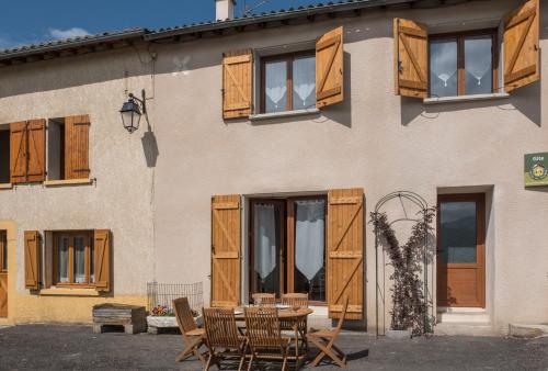 Viesnīcas āriene, Maison - Chez Léontine (Maison - Chez Leontine) in Roquefeuil