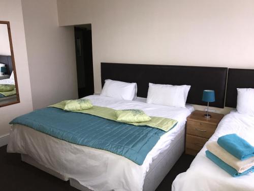 Acorn Lodge Guest House - image 10