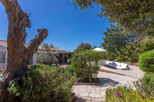 Exterior view, Villa Agachelo avec piscine in Le Bonfin