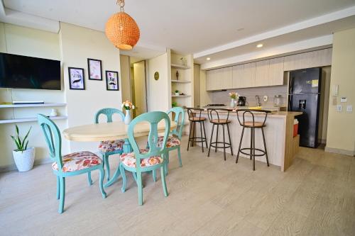 Luxury Apt with Jacuzzi Lagoon View Near Beach