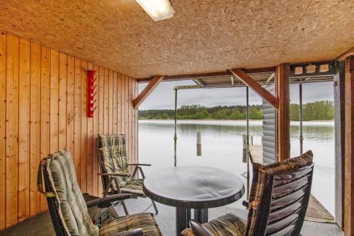 Pohled zvenku, Bootshaus Am Müritzarm (Bootshaus Am Muritzarm) in Priborn