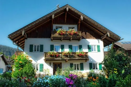 Gästehaus Marianne - Ferienwohnung in Farchant, Deutschland