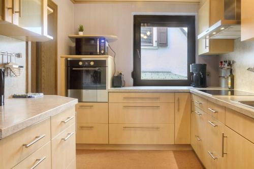 Kitchen, Gemutliche Ferienhaus am Main in Gemunden