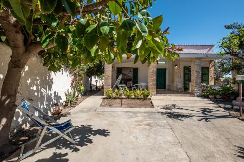 Villa Edy, Bari