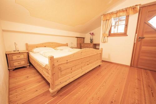  Kofler zw den Wänden Apt Himmelschlüssel in Sand in Taufers