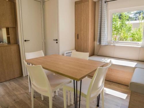 Mobil-home - Clim - 4 pers. - API-1-52-2469 in Molans Revela