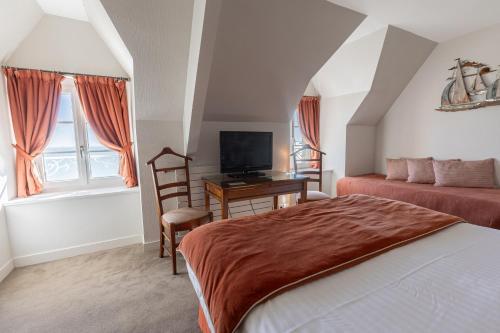 room detail thumbnail 1