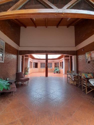 Madre America Hotel & Hostel