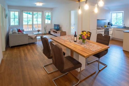 2 bedrooms, 2 beds