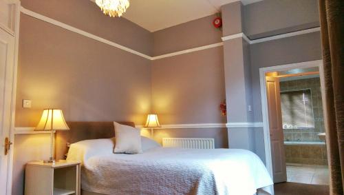 Glendevon House Hotel - image 3
