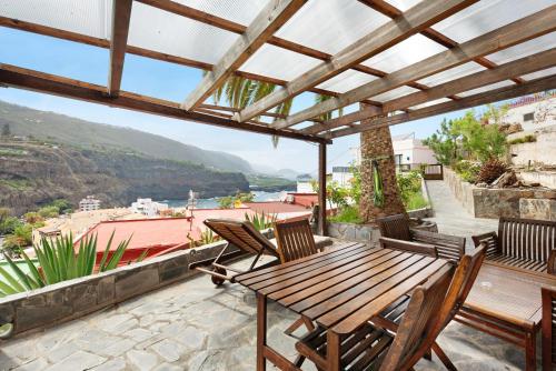 Tropical piso Ana con palmera – khách sạn tại Icod de los Vinos