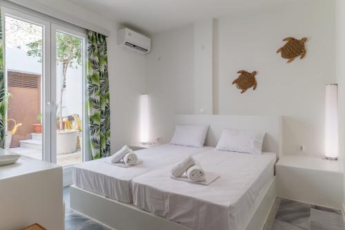 Guestroom, A Tinian Room 3 in Tinos