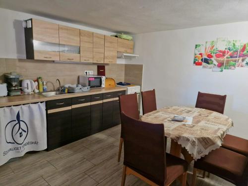 Iekārtas, Szilvaliget Vendégház (Szilvaliget Vendeghaz) in Tolksva