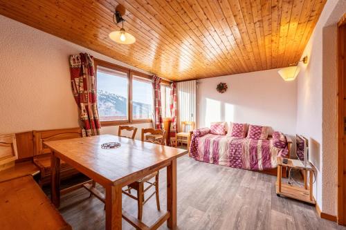 Appartement 22 - 5 personnes – khách sạn tại Morel