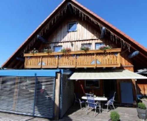 المنظر الخارجي, Ferienwohnung Im Holzhaus in دوناويشينجين