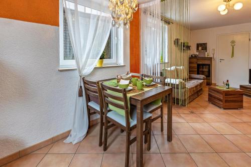 المنظر الخارجي, Ferienwohnung Im Holzhaus in دوناويشينجين
