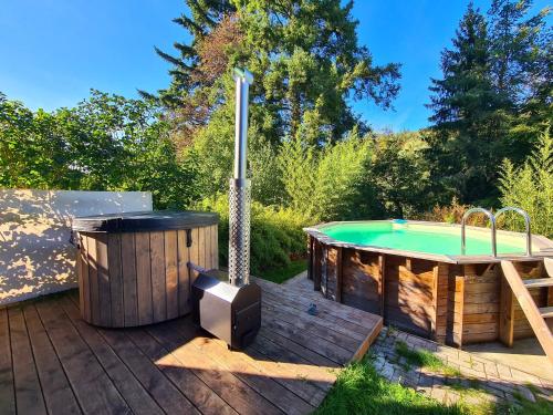 Istaba viesiem, Le Chalet Cosy piscine et spa in Weiterswiller